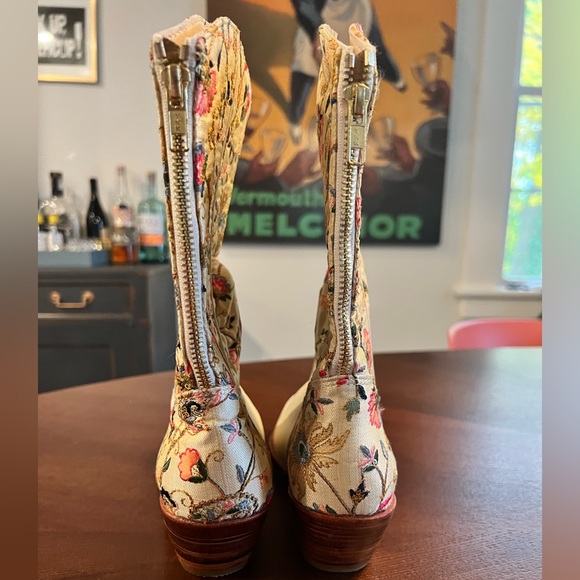 NIB MOMO New York x BHLDN Anthropologie Embroidered Western Boots - Picture 8 of 13